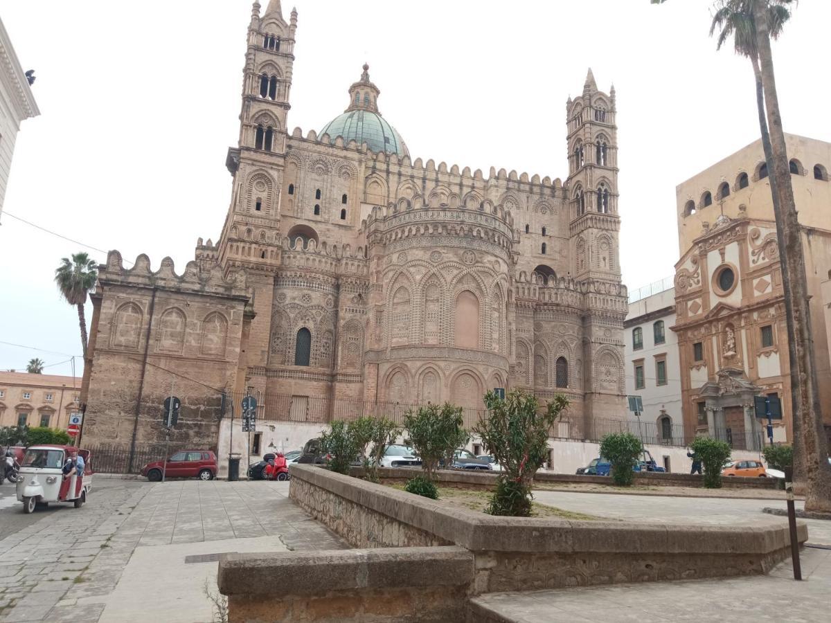 Zu' Nicola Apartment Palermo Bagian luar foto